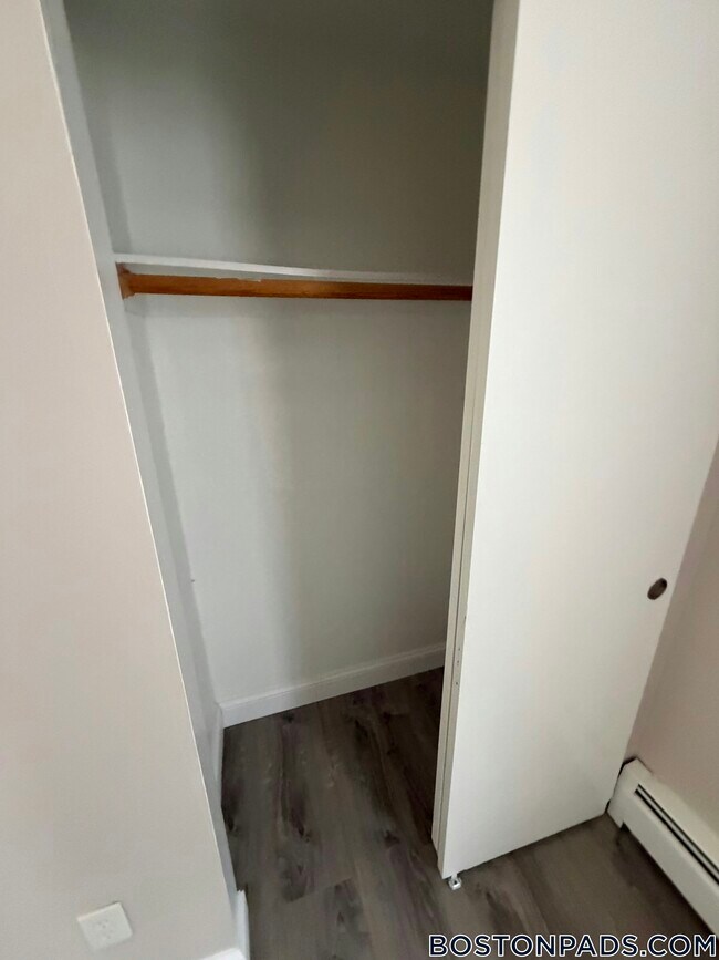 Foto del edificio - 71 Bernier St