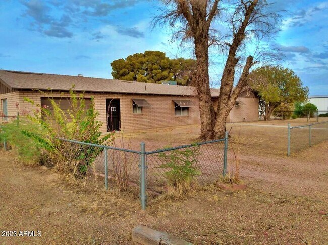 Building Photo - 38215 Buckeye-Salome Rd