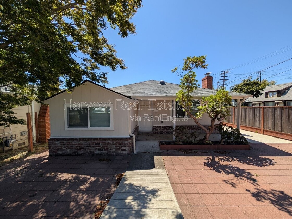 Foto principal - 951 Elm St