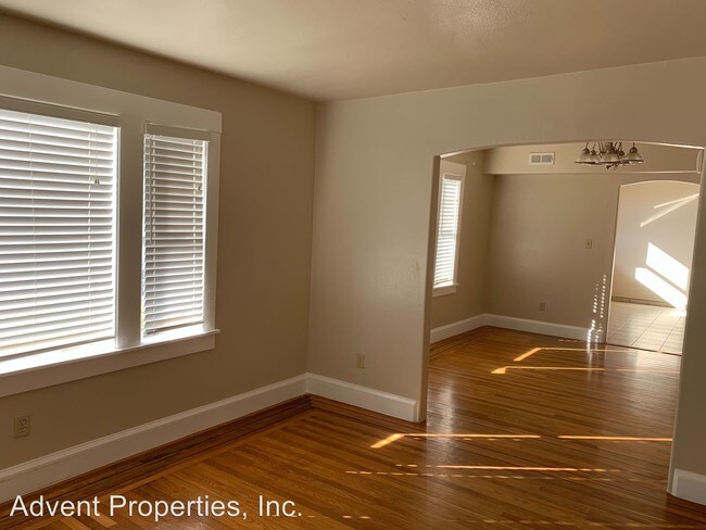 Foto del edificio - 3801 Midvale Ave