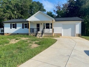 Building Photo - 1212 Hopewell Church Rd