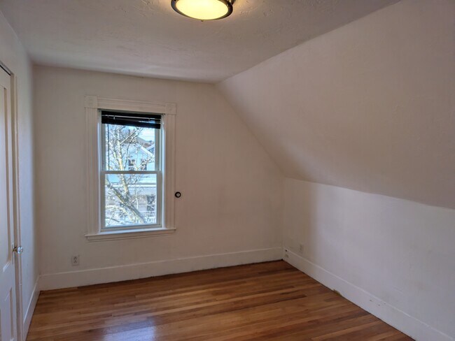 Foto del edificio - 12 Newbern Ave