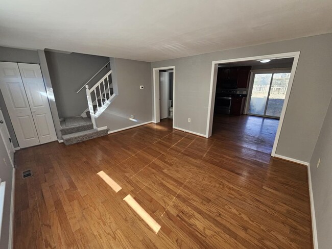 Foto del edificio - 4 Bedroom Townhouse in Baltimore County