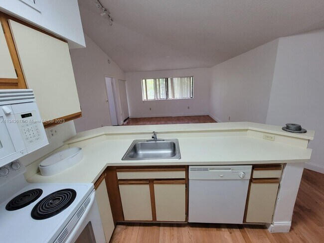 Building Photo - 2445 SW 18th Terrace