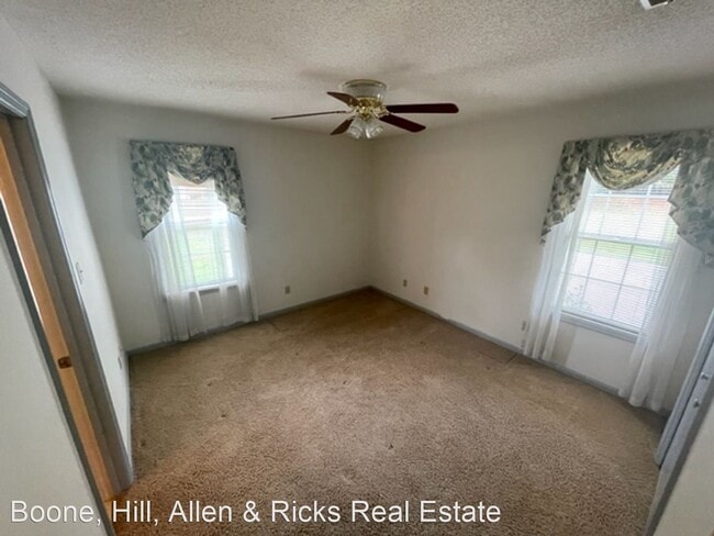 Building Photo - 2 br, 1 bath House - 216 Sebastian Way