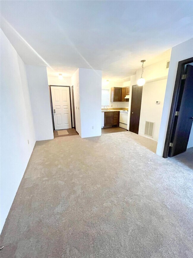 Foto del edificio - 147 Ashley Dr