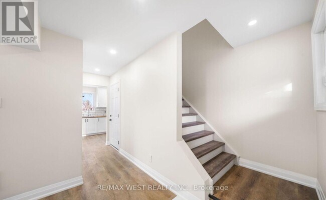 Photo du bâtiment - 36 Wilson Ct