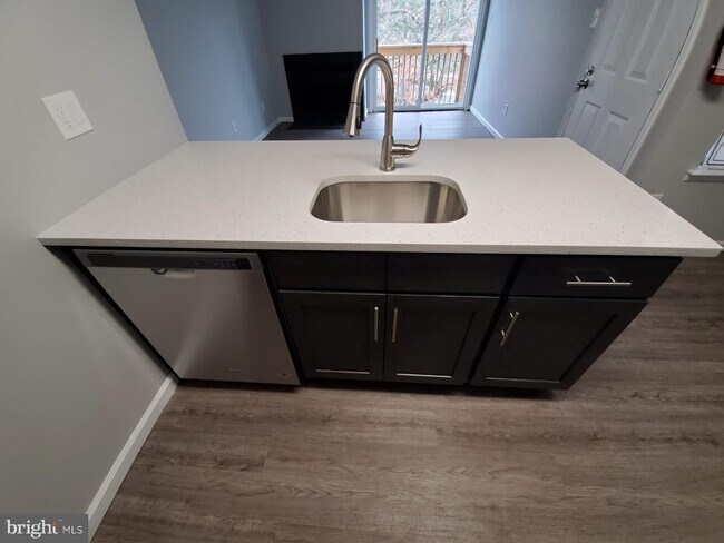 Foto del edificio - 142 Ashton Ct