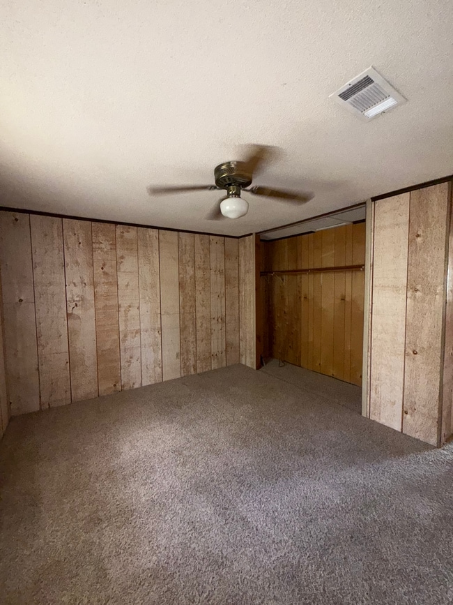 Building Photo - Oak Ridge Apartment