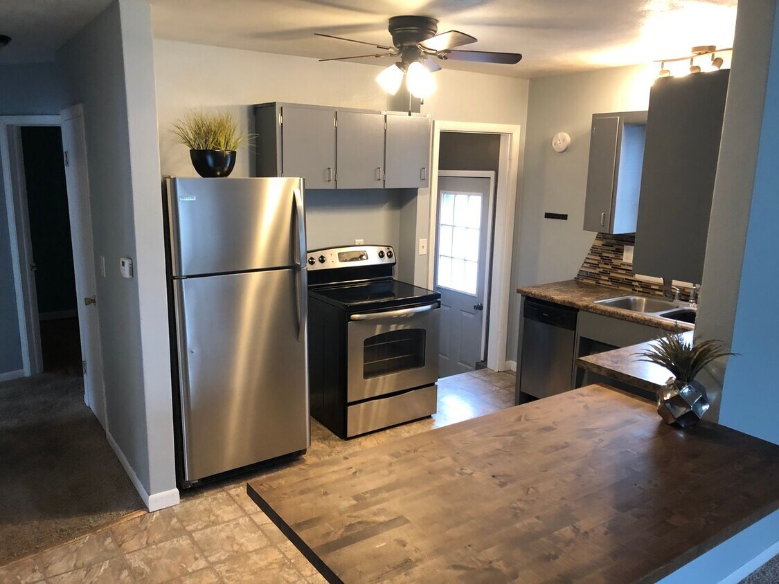 Foto principal - 508 Hartman Ave