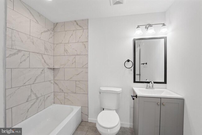 Foto del edificio - 2553 W Harold St
