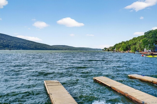 Building Photo - 620 Jersey Ave