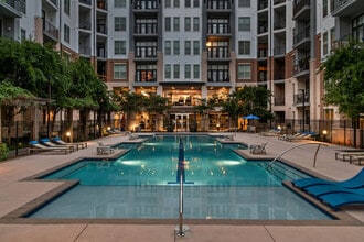 Building Photo - 1160 Hammond