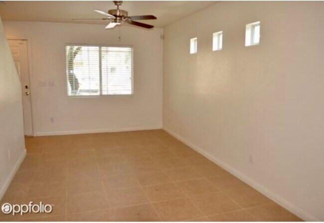 Foto del edificio - 5287 Starter Ave