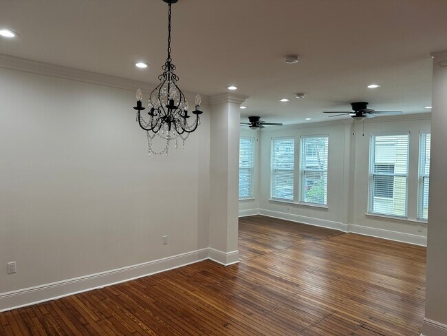 Building Photo - 4422 S Tonti St
