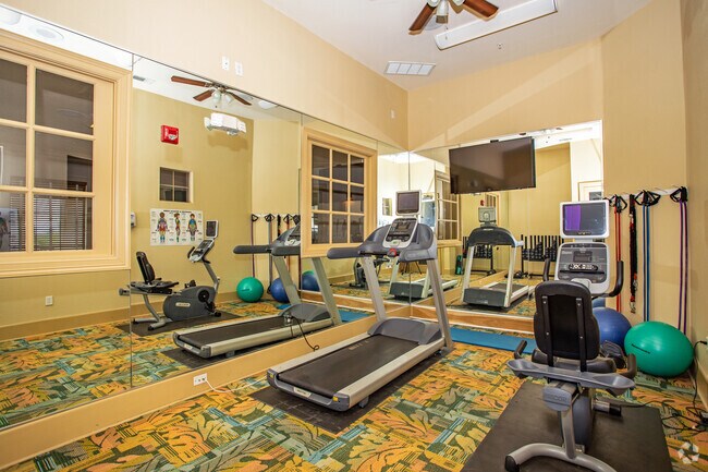 Gimnasio - Mariposa at River Bend 55+ Apartment Homes