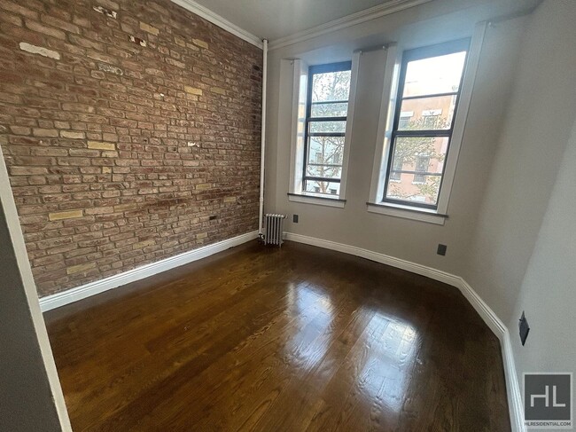 Building Photo - East 18th Street