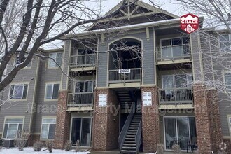 Building Photo - 804 Summer Hawk Dr