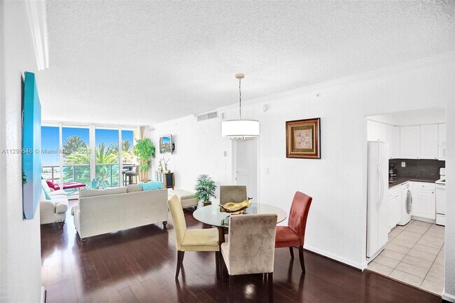 Building Photo - 2501 S Ocean Dr