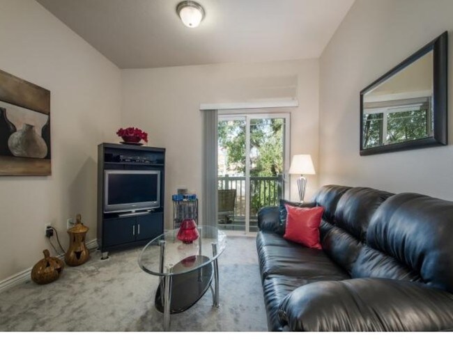 Building Photo - 1156 E 300 S