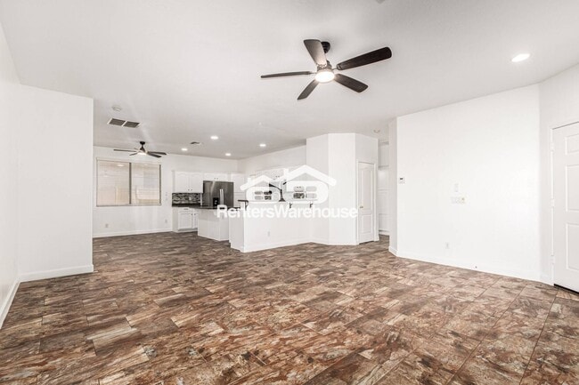 Foto del edificio - 17088 W Lundberg St