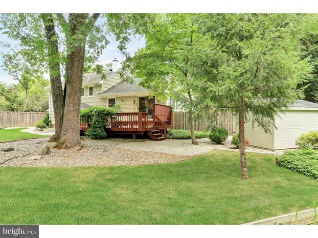 Foto del edificio - 52 Shady Brook Ln