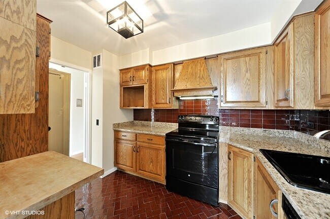 Foto del edificio - 5445 N Sheridan Rd