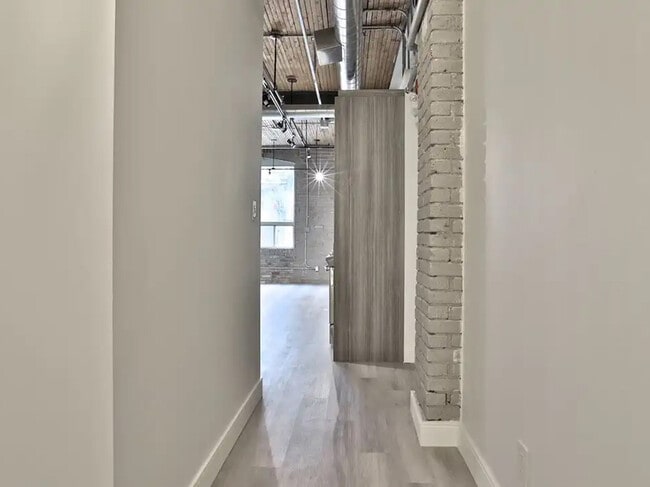 Building Photo - 34 Noble St