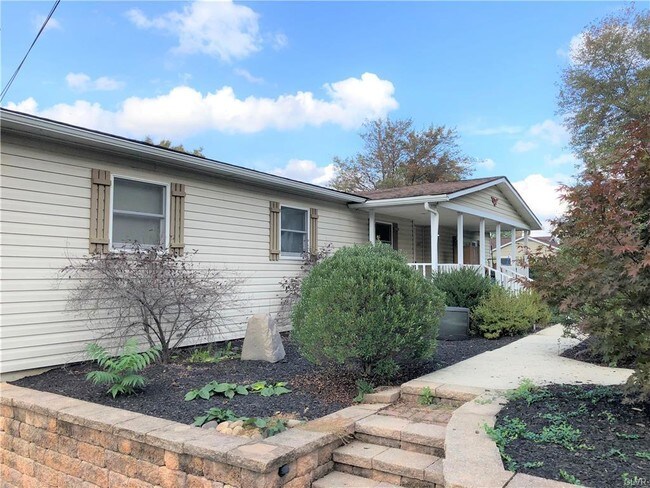 Building Photo - 1607 E Lizard Creek Rd