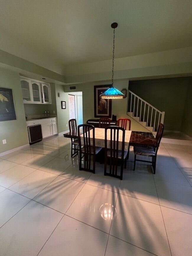 Foto del edificio - 3428 Eastview Ct