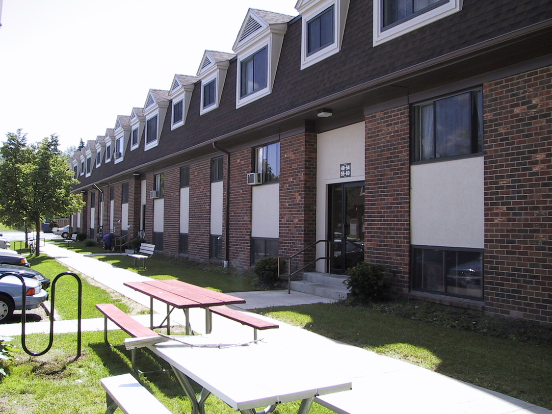 Foto del edificio - Willow Gardens