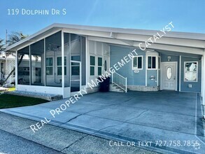 Building Photo - 119 Dolphin Dr S