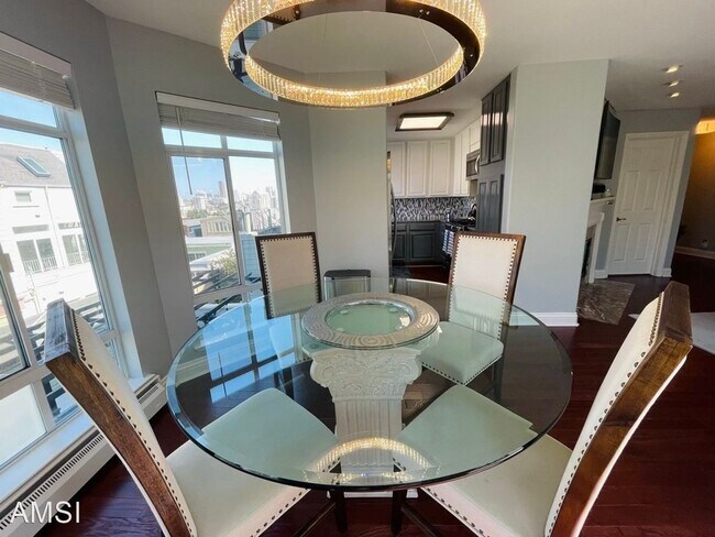 Building Photo - 2 br, 2 bath House - 1696 Golden Gate #202