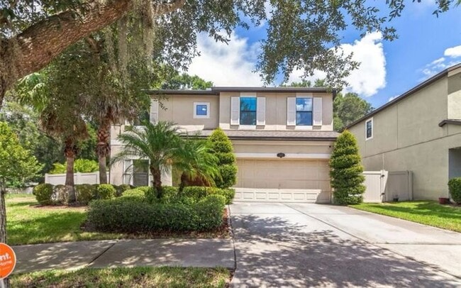 Building Photo - "Spacious 5-Bedroom, 3-Bathroom Oasis with...