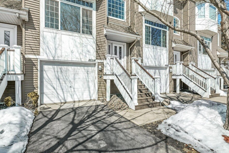 Foto principal - 10514 8th Ave N