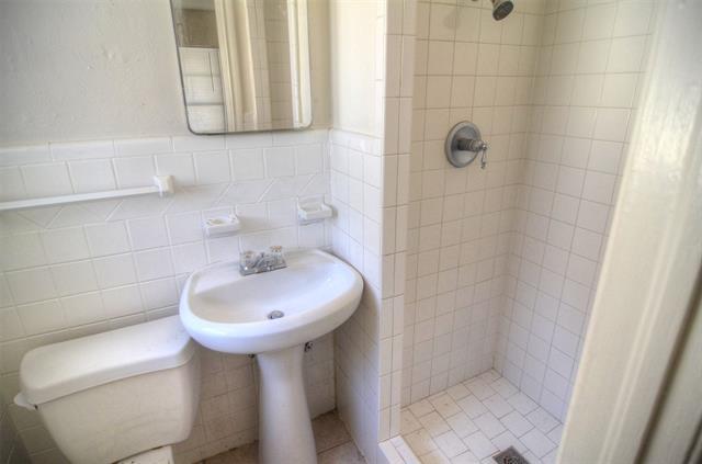 Foto del edificio - 2705 Crest Ridge Dr