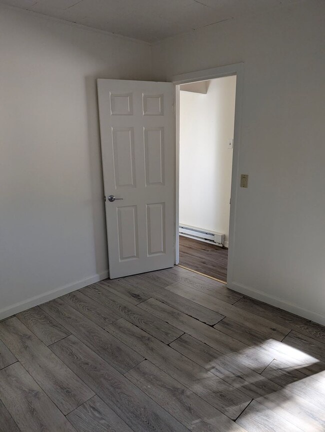 Building Photo - Arrowhead