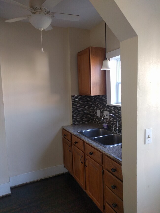 New kitchen - 254 E Gates St