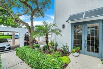 Building Photo - 859 Tanbark Dr
