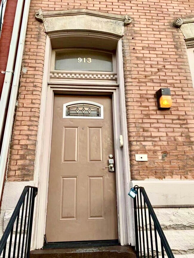 Foto del edificio - 913 N 15th St