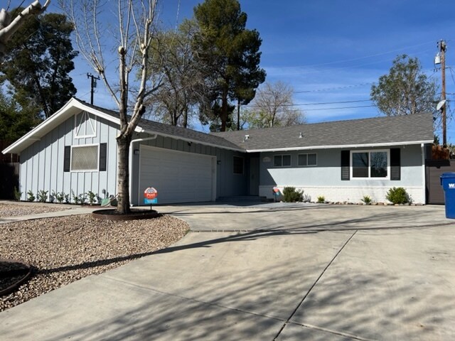 Primary Photo - 38711 Desert View Dr
