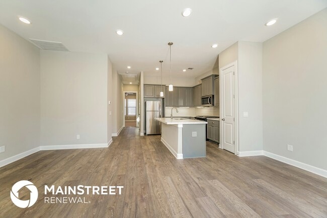 Building Photo - 5106 Royal Heath Dr