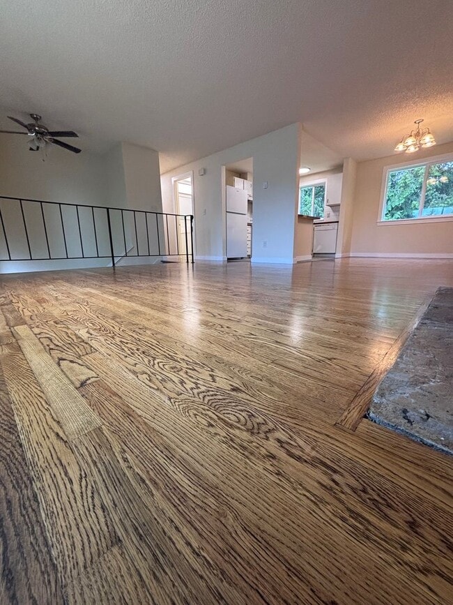 Building Photo - Desired NE Tacoma Community