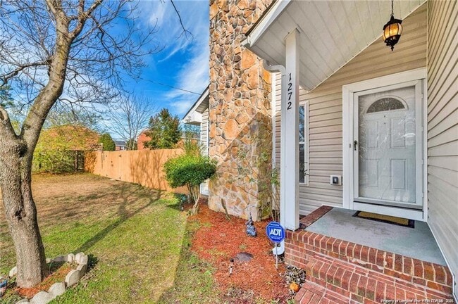 Building Photo - 1272 Bromley Dr