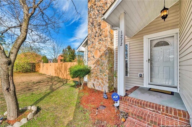 Foto del edificio - 1272 Bromley Dr