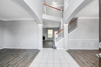 Building Photo - 16810 Valley Palms Dr