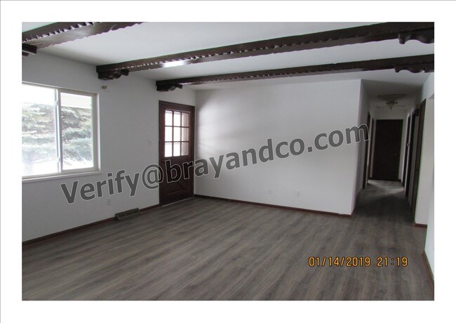 Foto del edificio - 3615 Front St