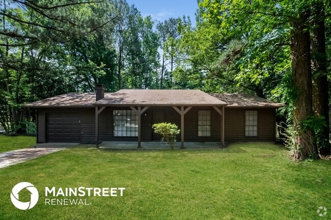 Building Photo - 170 Peachtree Dr