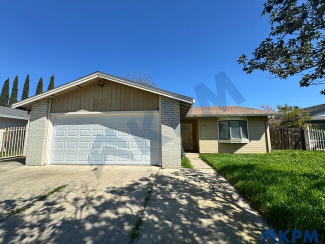 Building Photo - Single Story 3-Bedroom 2-Bath North Stockt...
