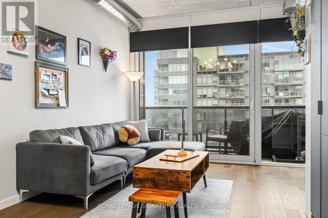 Building Photo - 170 Bayview Ave